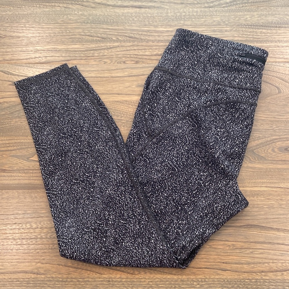 Athleta Lightning Static 7/8 Tight - Picture 5 of 8